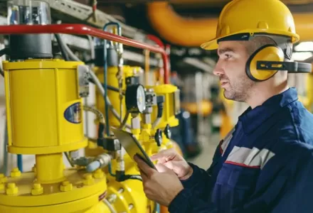 Come i trasmettitori di pressione migliorano l'efficienza energetica nei sistemi industriali